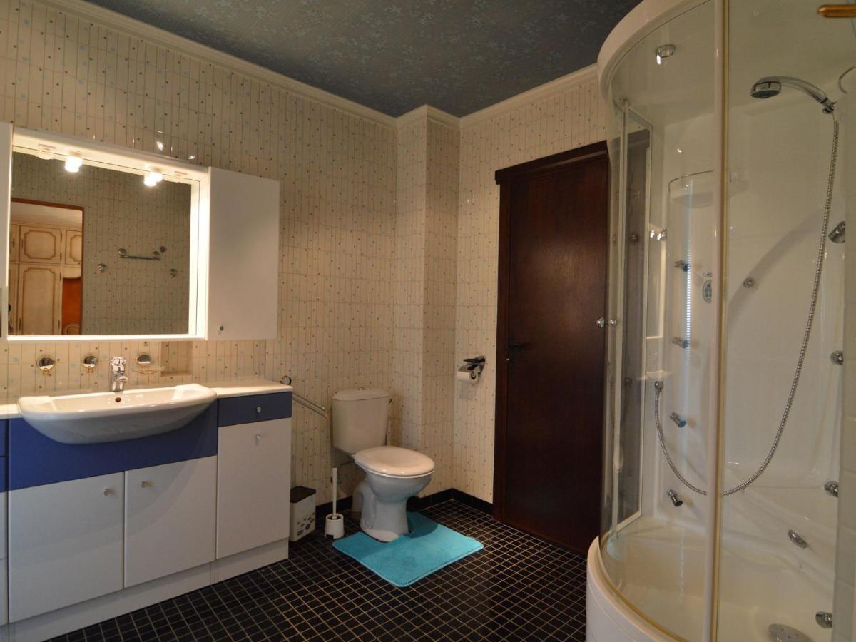 Elegant Villa In Stavelot With Fitness Playroom 外观 照片