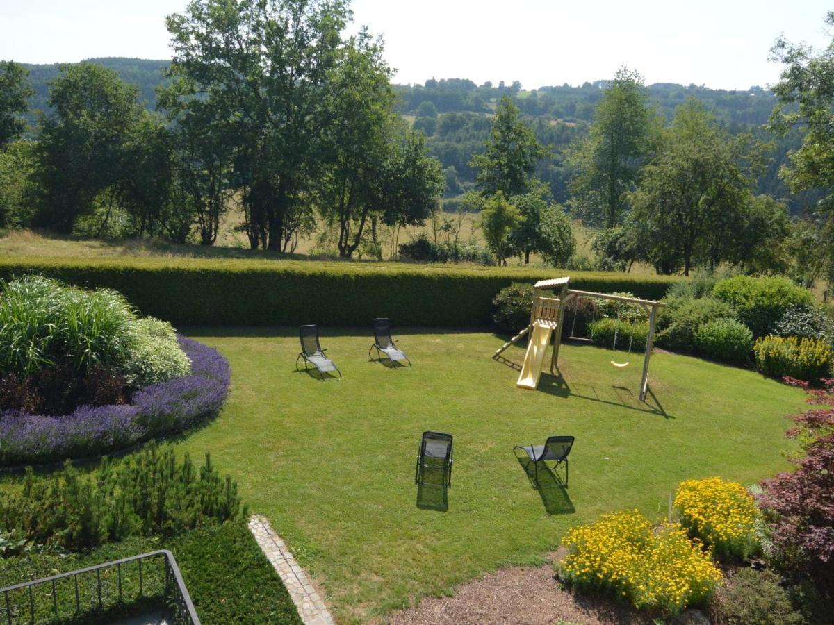Elegant Villa In Stavelot With Fitness Playroom 外观 照片