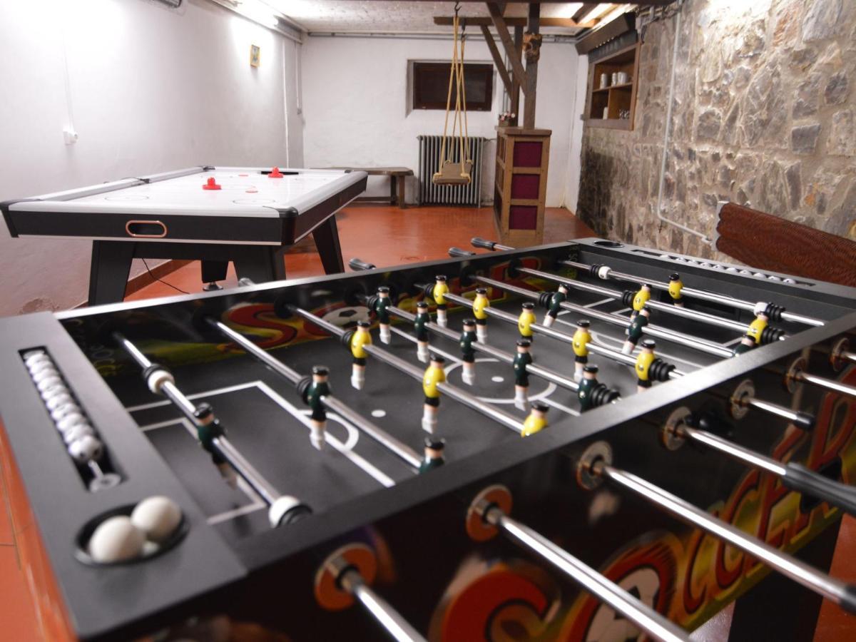 Elegant Villa In Stavelot With Fitness Playroom 外观 照片